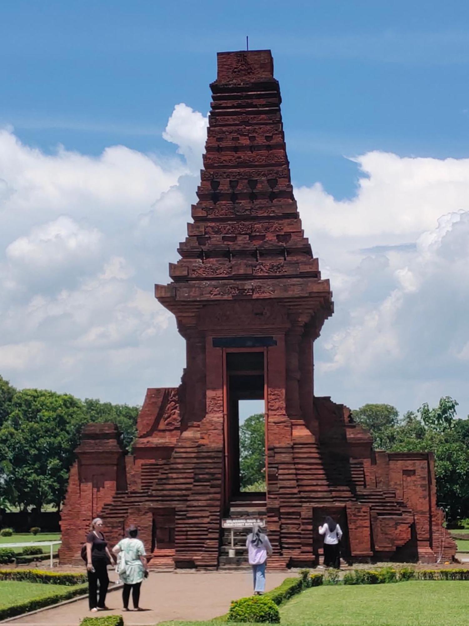 Grha Pawitra Trowulanアパートメント エクステリア 写真